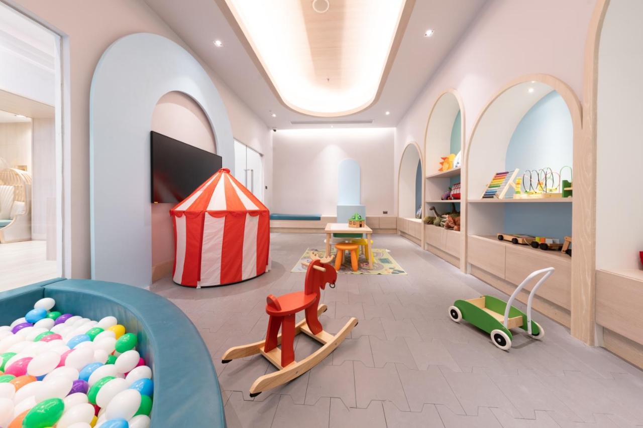 Centre Point Hotel Terminal21 Korat Nakhonratchasima Buitenkant foto The Children's Hospital of Philadelphia